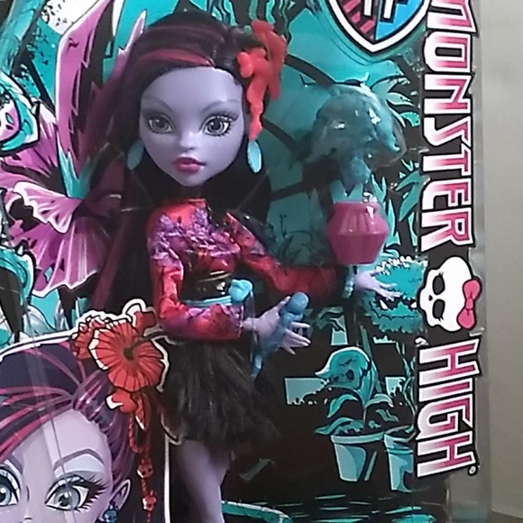 Monster High Doll - Picture 4 of 5